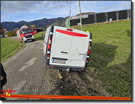 T03 - Fahrzeugbergung_Feldweg_Feuerwehr St.Marein Mzt_18112025_01